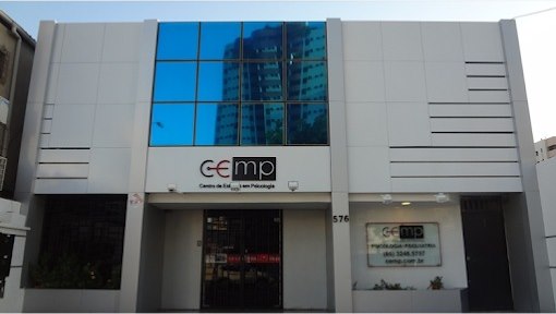 Fachada do prédio do consultório em Fortaleza